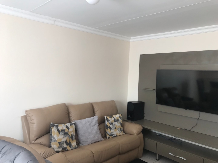 3 Bedroom Property for Sale in Mandela View Free State